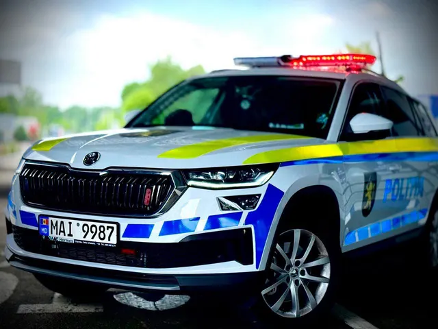 Autospecială a Poliției din Republica Moldova, cu numărul de înmatriculare MAI 9987