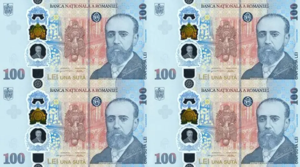Coală cu patru bancnote de 100 de lei ale BNR, cu portretul unui bărbat cu barbă