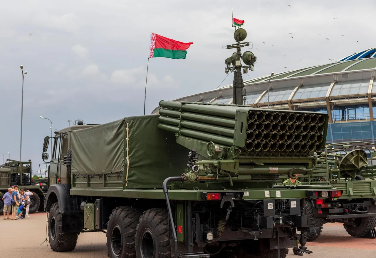 Belarus a scos armata la gardul Poloniei, dar zice că e „defensiv”