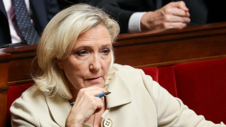 Le Pen amână ieșirea Franței din comanda NATO: „Nu e momentul”