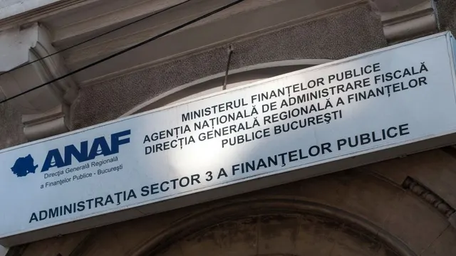 Plăcuța ANAF de la intrarea Administrației Sector 3 a Finanțelor Publice București