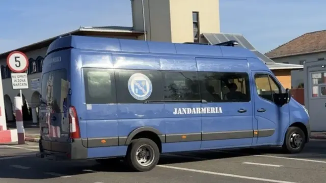 Șpagă la Halmeu: șefii poliției de frontieră și vămii, reținuți