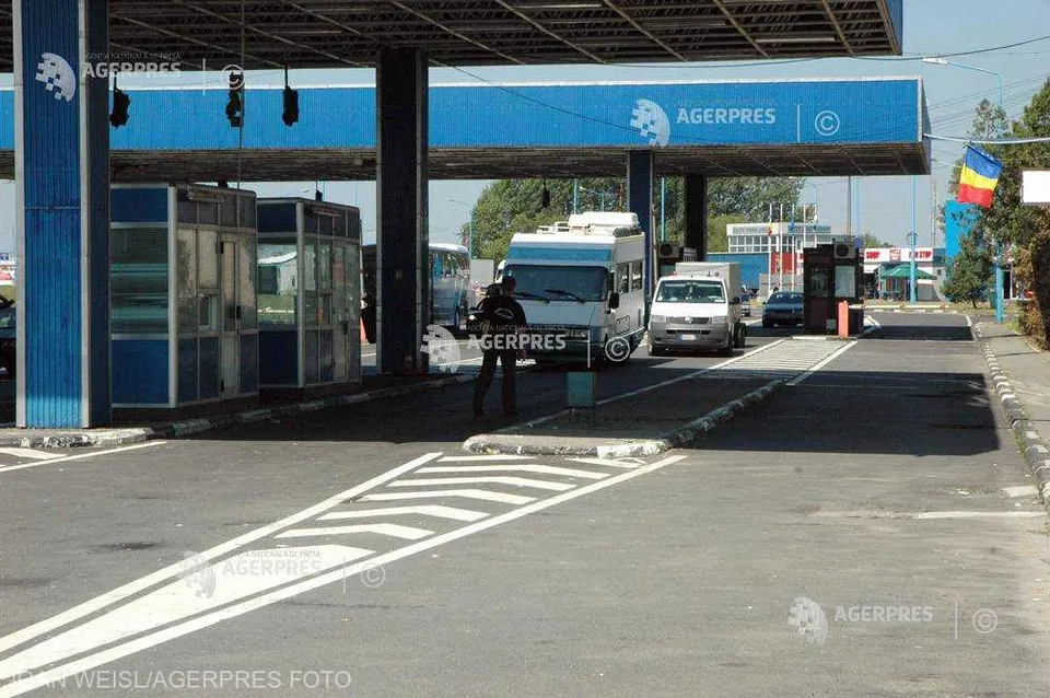 Șapte kilograme de canabis, găsite în bagajele unui pasager la Nădlac