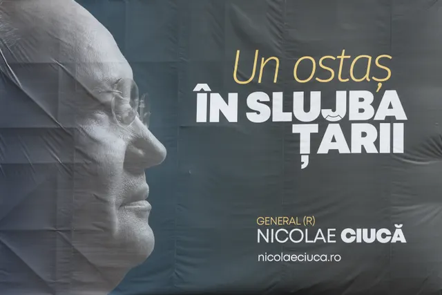 Afiș de campanie cu profilul lui Nicolae Ciucă și sloganul „Un ostaș în slujba țării”