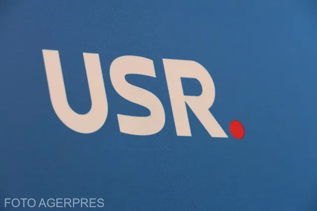 Sigla USR, cu litere albe și punct roșu, pe un fundal albastru