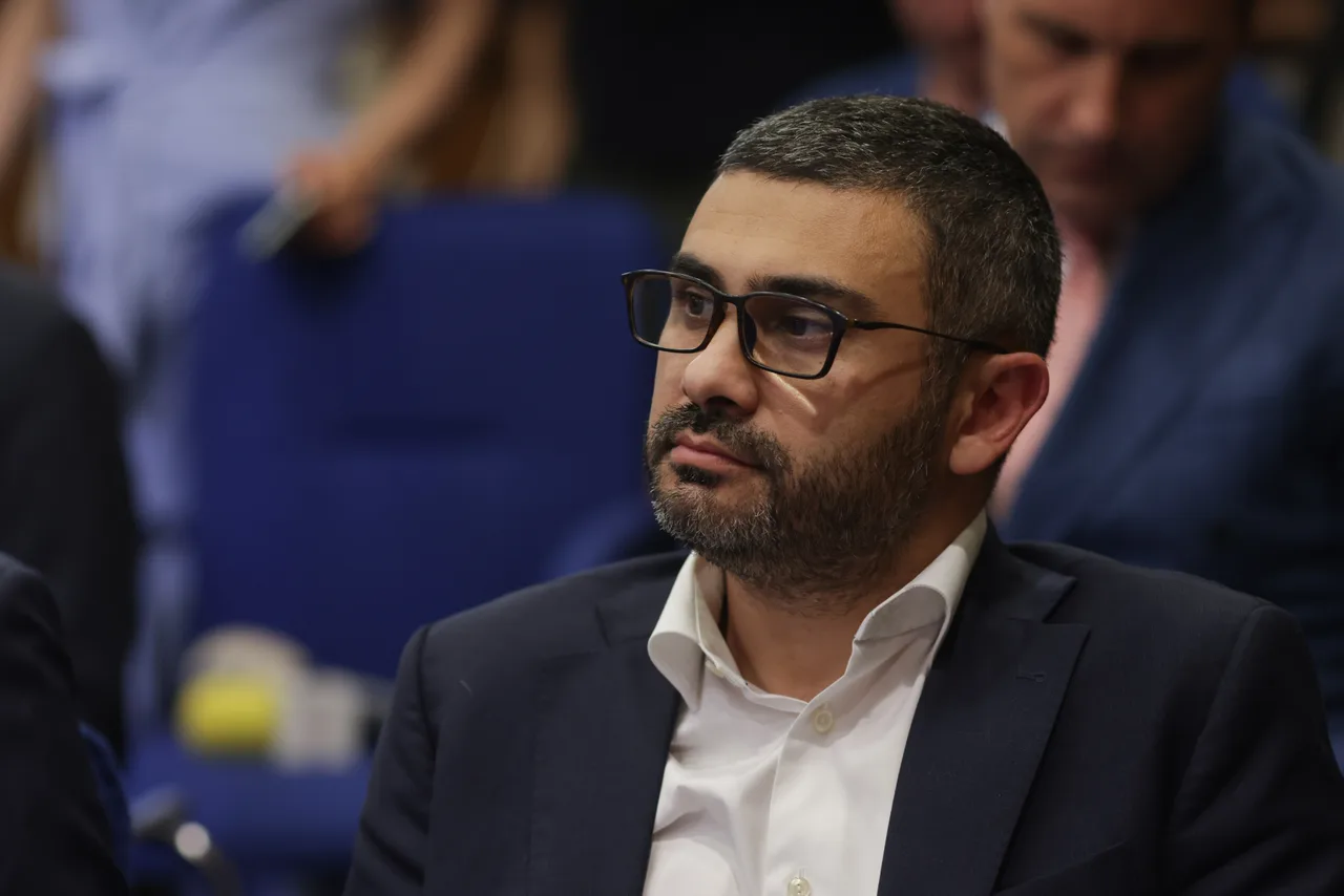 Manole: legea salarizării nu vine în următoarele două luni